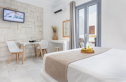 Zas Studios in Naxos: Comfort and elegance in the heart of the island’s capital